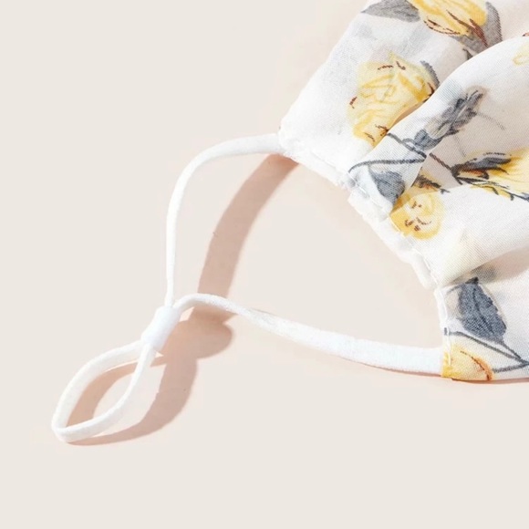 $5 with bundle - Floral Pattern Face Mask - Picture 2 of 3